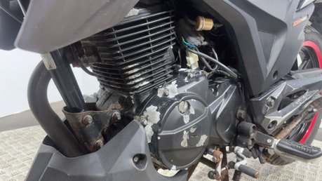 Lexmoto ZSX 2016 8K RUNNING SPORTS BIKE PROJECT BIKE SPARES OR REPAIR 125CC 21