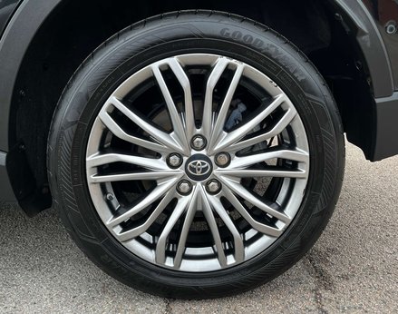 Toyota C-HR 1.8 C-HR Excel HEV CVT 5dr 13