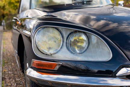 Citroen DS 21 Berline Chapron 'Majesty' 8