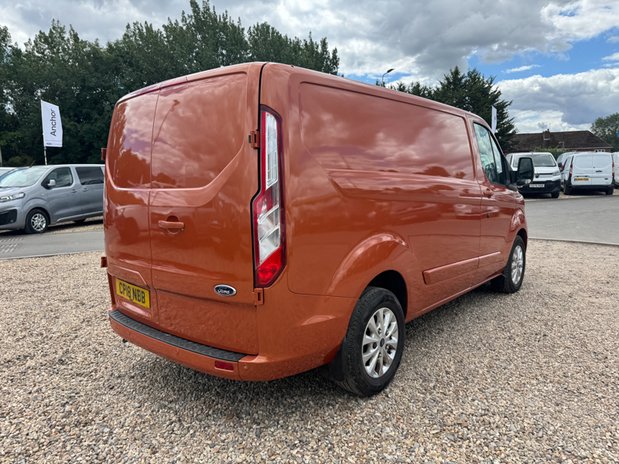 Ford Transit Custom SWB L1H1 Low Roof Limited 300 Adaptive Cruise Air Con Carplay EURO 6 NO VAT 6