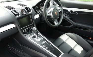 Porsche Cayman GTS 10