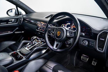 Porsche Cayenne 4.0T V8 GPF Turbo SUV 5dr Petrol TiptronicS 4WD Euro 6 (s/s) (550 ps) 2