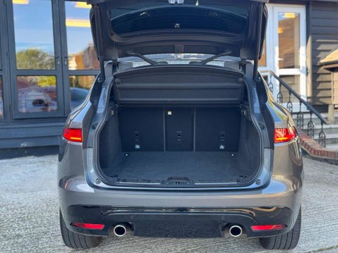 Jaguar F-Pace 3.0 V6 S Auto AWD Euro 6 (s/s) 5dr 43