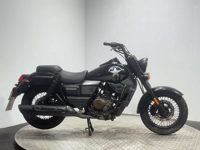 Um Renegade 2017 RUNNING PROJECT BIKE LARGE 125CC CRUISER LEARNER