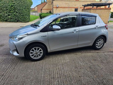 Toyota Yaris 1.5 VVT-h Icon Tech E-CVT Euro 6 (s/s) 5dr 40