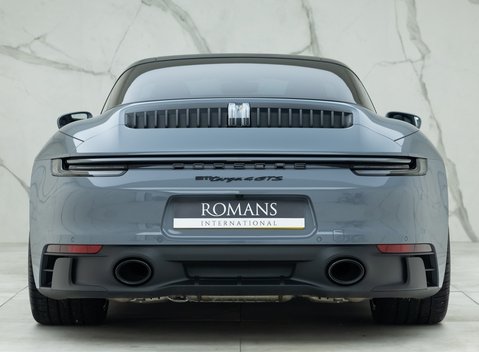 Porsche 911 Targa 4 GTS (992) 30