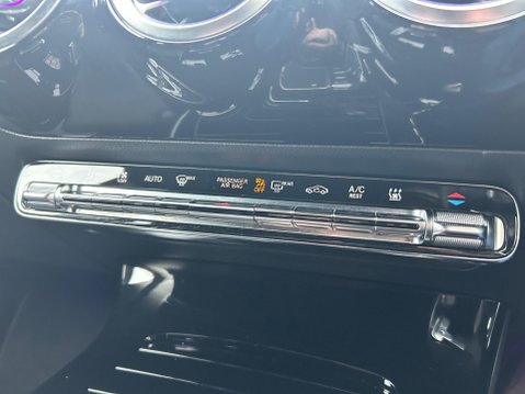 Mercedes-Benz A Class A 250 E AMG LINE PREMIUM 41