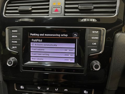 Volkswagen Golf 2.0 TSI BlueMotion Tech R DSG 4Motion Euro 6 (s/s) 5dr 32
