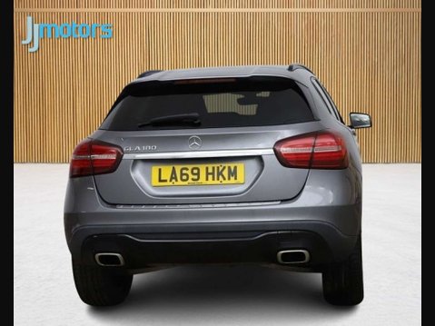 Mercedes-Benz GLA 1.6 GLA180 GPF Urban Edition SUV 5dr Petrol 7G-DCT Euro 6 (s/s) (122 ps) 4