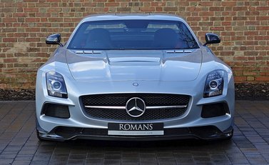 Mercedes-Benz SLS AMG Black Series 2