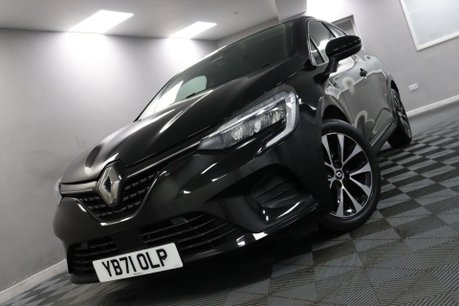 Renault Clio ICONIC TCE 32