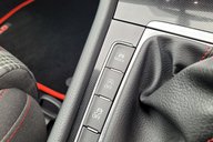 Volkswagen Golf GTI 44