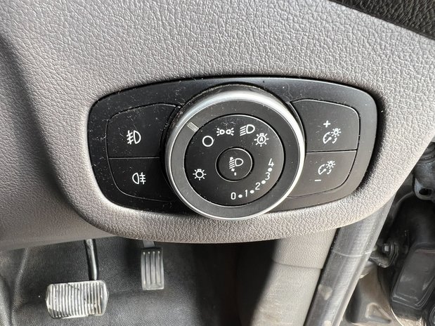 Ford Transit Connect AUTO LWB (SOLD) L2H1 Low Roof Limited Air Con Alloys Sensors Cam EURO 6 NO 48