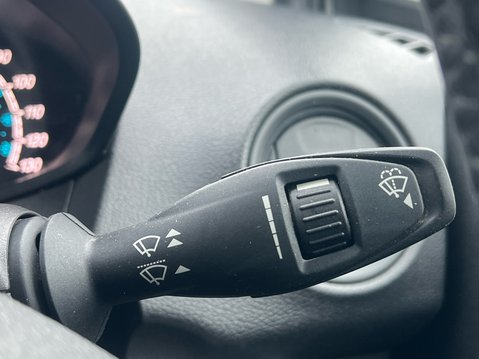 Ford Transit Courier LIMITED 34