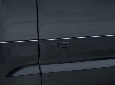 Land Rover Defender 110 V8 P525 35