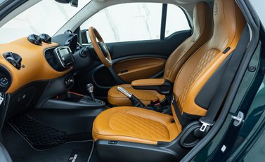 Smart Fortwo Coupe RACING GREEN EDITION 19