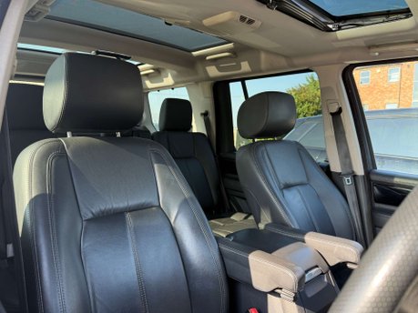 Land Rover Discovery 3.0 Discovery HSE Luxury SDV6 Auto 4WD 5dr 4