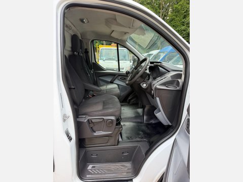 Ford Transit Custom 2.2 TDCi 270 Panel Van 5dr Diesel Manual L1 H1 (186 g/km, 123 bhp) 20