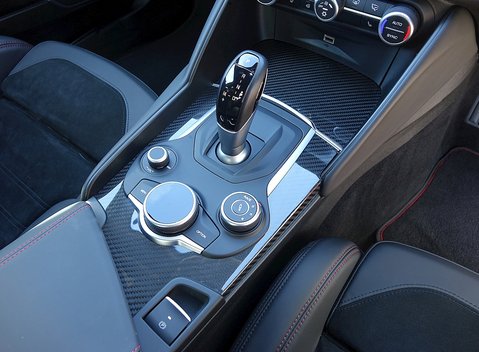 Alfa Romeo Giulia Quadrifoglio 22