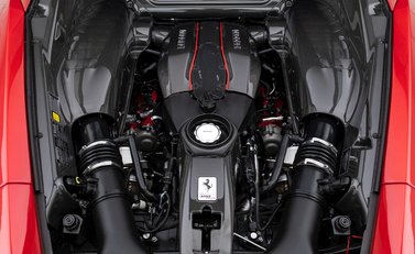 Ferrari 488 Pista 30