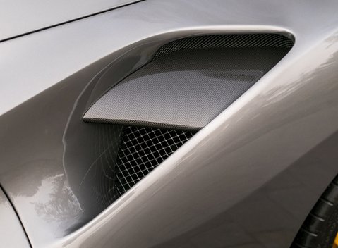 Ferrari 488 Spider 32