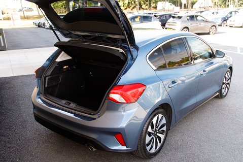 Ford Focus ZETEC 28