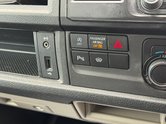 Volkswagen Transporter AUTO SWB [SOLD KH] L1H1 SPORTlINE T32 Air Con Nav Sensors EURO 6 NO VAT DSG 35