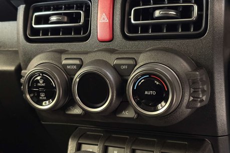 Suzuki Jimny 1.5 SZ5 SUV 3dr Petrol Auto ALLGRIP Euro 6 (101 ps) 44