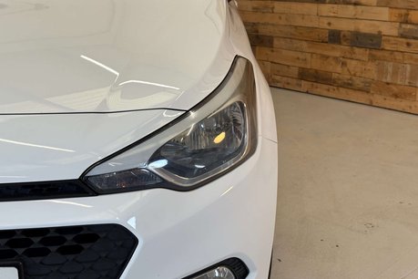 Hyundai i20 1.2 Blue Drive SE Hatchback 5dr Petrol Manual Euro 6 (s/s) (84 ps) 86