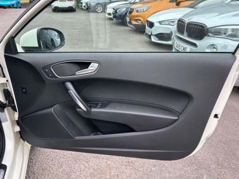 Audi A1 1.6 TDI Sport Hatchback 3dr Diesel Manual Euro 5 (s/s) (105 ps) 19