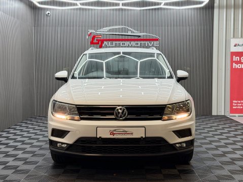 Volkswagen Tiguan 2.0 TDI SE Navigation 4Motion Euro 6 (s/s) 5dr 21