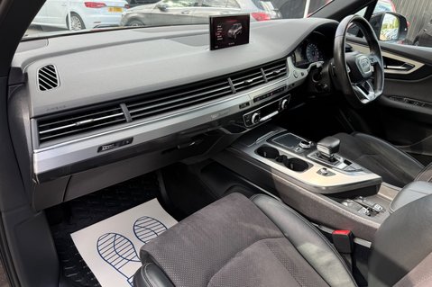 Audi Q7 TDI QUATTRO S LINE - ONE OWNER - PAN ROOF  18