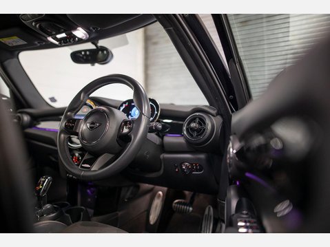 Mini Hatch 1.5 Cooper Sport Steptronic Euro 6 (s/s) 5dr 61