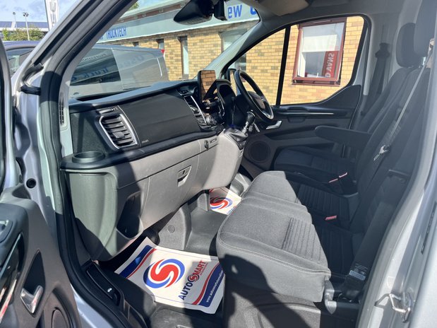 Ford Transit Custom Transit Custom 300 L2 Diesel FWD 2.0 Eco Blue 130ps Low Roof Limited Van 20