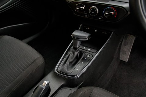 Hyundai i20 T-GDI SE CONNECT MHEV 32