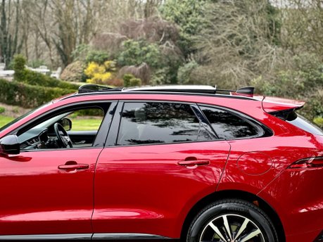 Jaguar F-Pace R-DYNAMIC BLACK 79