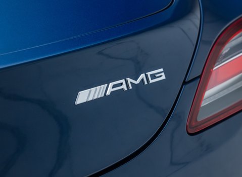 Mercedes-Benz SLS AMG 33