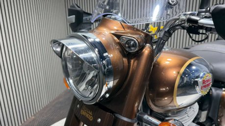 Royal Enfield Classic 2023 LESS THAN 2K OUTSTANDING CONDITION PANNIERS SCREEN ETC 350CC 32