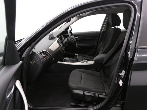 BMW 1 Series 1.5 116d SE Euro 6 (s/s) 5dr 23