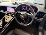 Porsche Panamera PDK 32