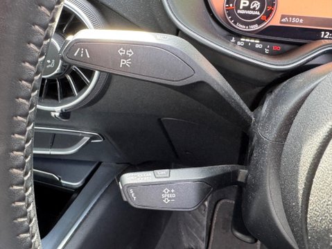 Audi TT 2.0 TFSI S line S Tronic quattro Euro 6 (s/s) 3dr 29
