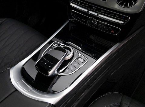 Mercedes-Benz G Series AMG Line Premium 20