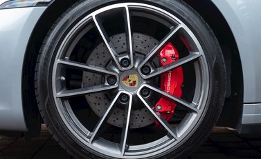 Porsche 911 Carrera S (992) 10