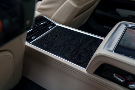BMW 7 Series M760LI XDRIVE 32