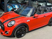 Mini Convertible Cooper S 2.0 Petrol Manual Sport Navigation Comfort Plus - SOLARIS ORANGE 10