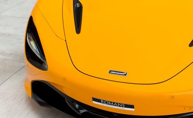 McLaren 720S Performance 22