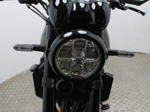 Kawasaki Z900RS Z900RS ZR 900 CKFA 31