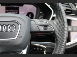 Audi Q3 TFSI S LINE BLACK EDITION 17