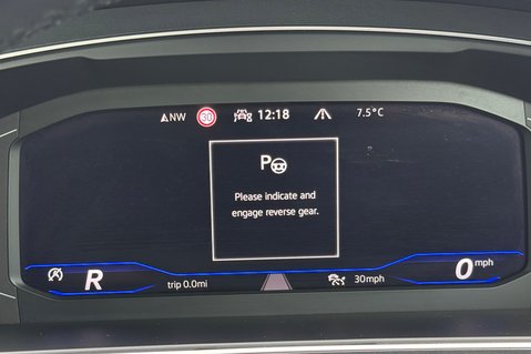 Volkswagen Tiguan R-LINE TSI DSG - ONE OWNER - APPLE CAR PLAY -ADAPTIVE CRUISE 47