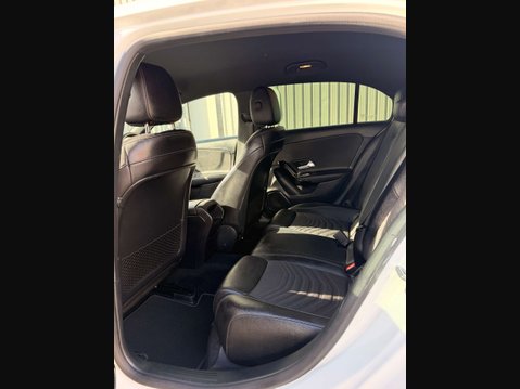 Mercedes-Benz A Class 1.5 A 180 SE D Auto 5dr 28